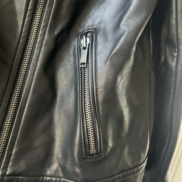 Old Navy Faux Leather Jacket - Picture 4 of 6